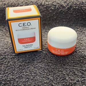Sunday Riley C.E.O. Hydration Cream - 5%  Itamin C